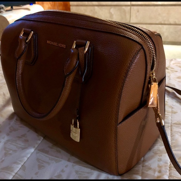 Michael Kors Medium Satchel Crossbody - Picture 6 of 7